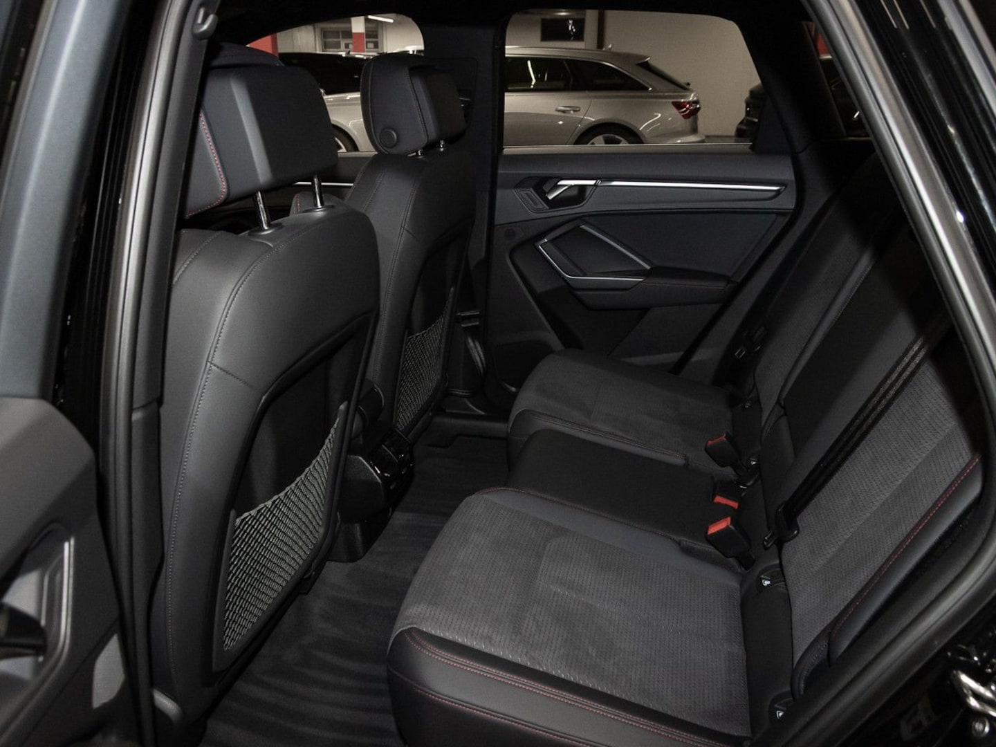 Bild über Audi Q3 TFSI quattro 140 kW S tronic - für weitere Informationen kontaktieren Sie den Audi Partner