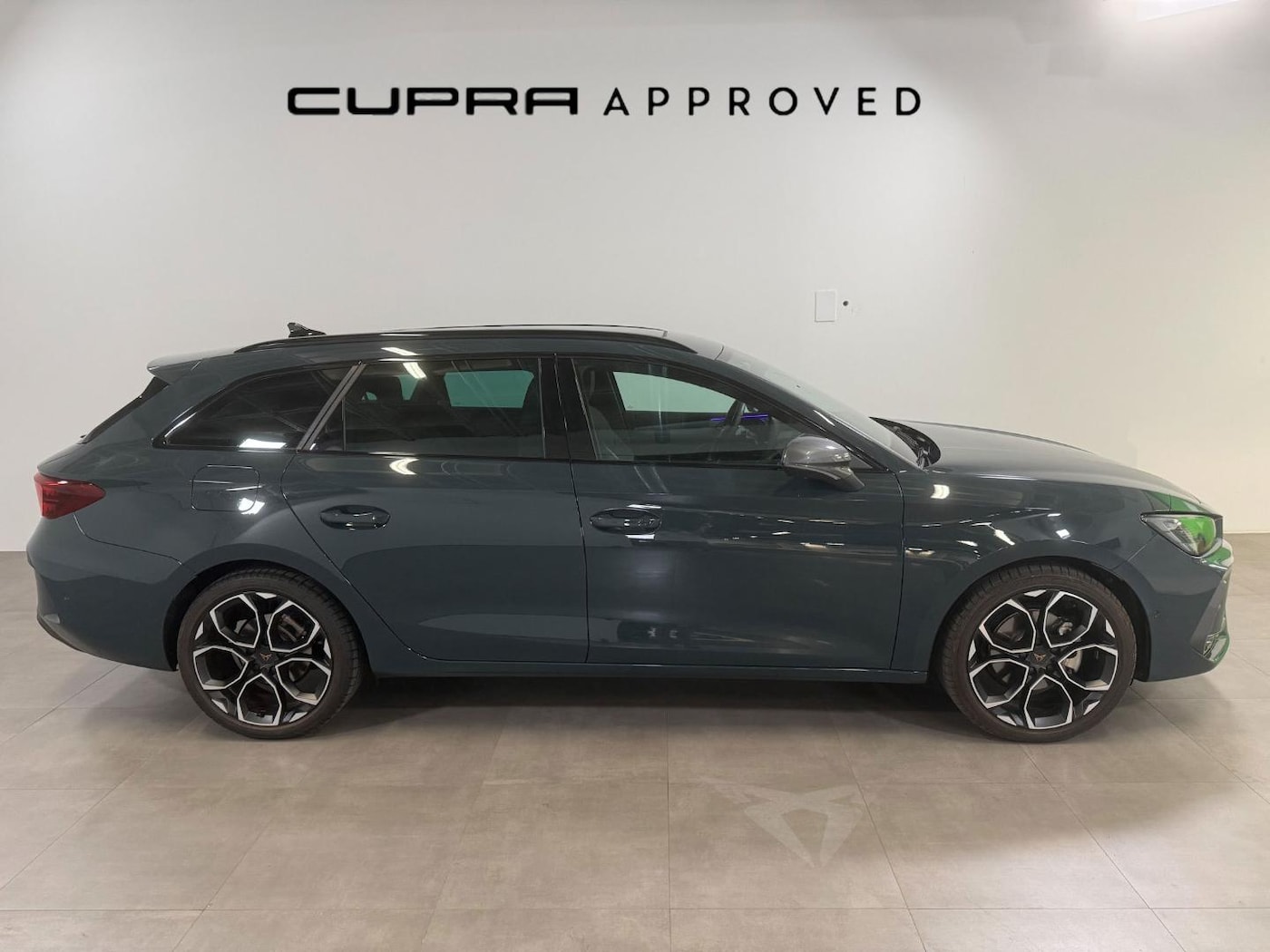 CUPRA Leon Sportstourer 1.5 eTSI DSG 110 kW (150 CV) — photo 3