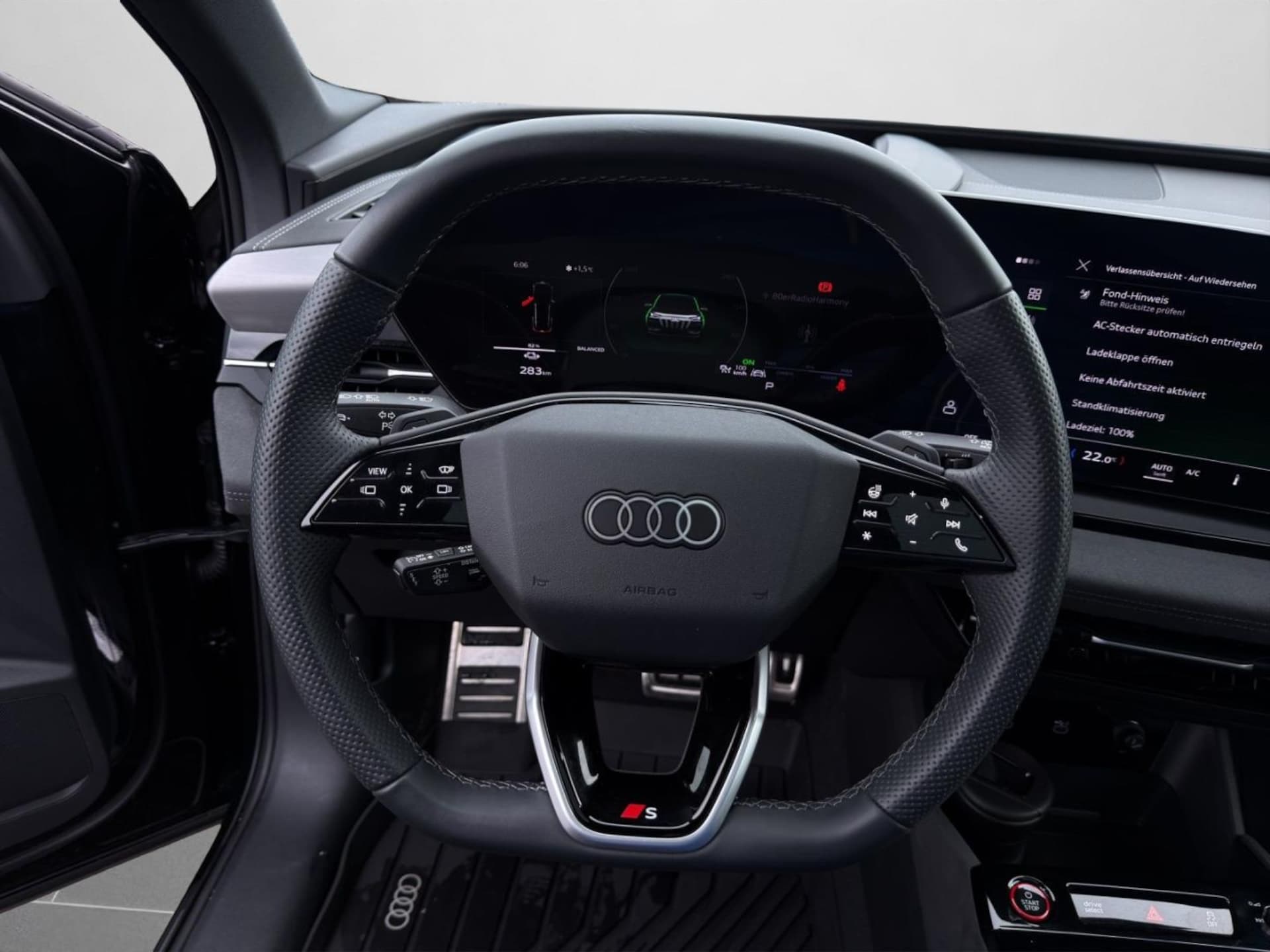 Audi SQ6 SUV e-tron