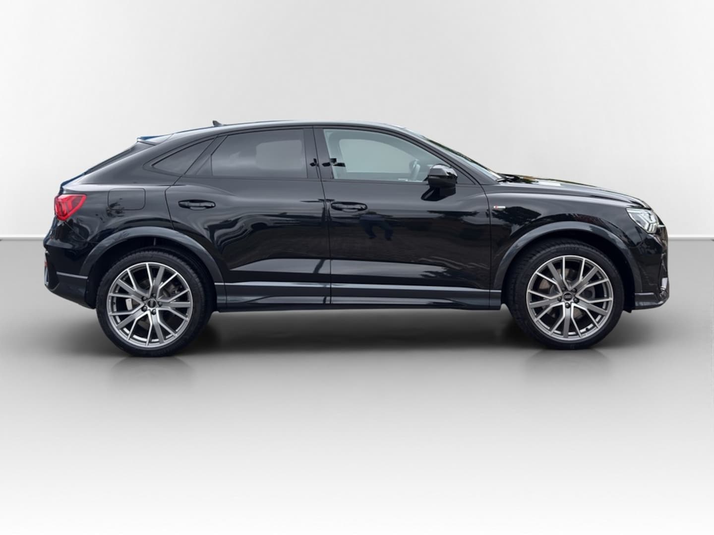 Bild über Audi Q3 Sportback S line 45 TFSI quattro S tronic - für weitere Informationen kontaktieren Sie den Audi Partner