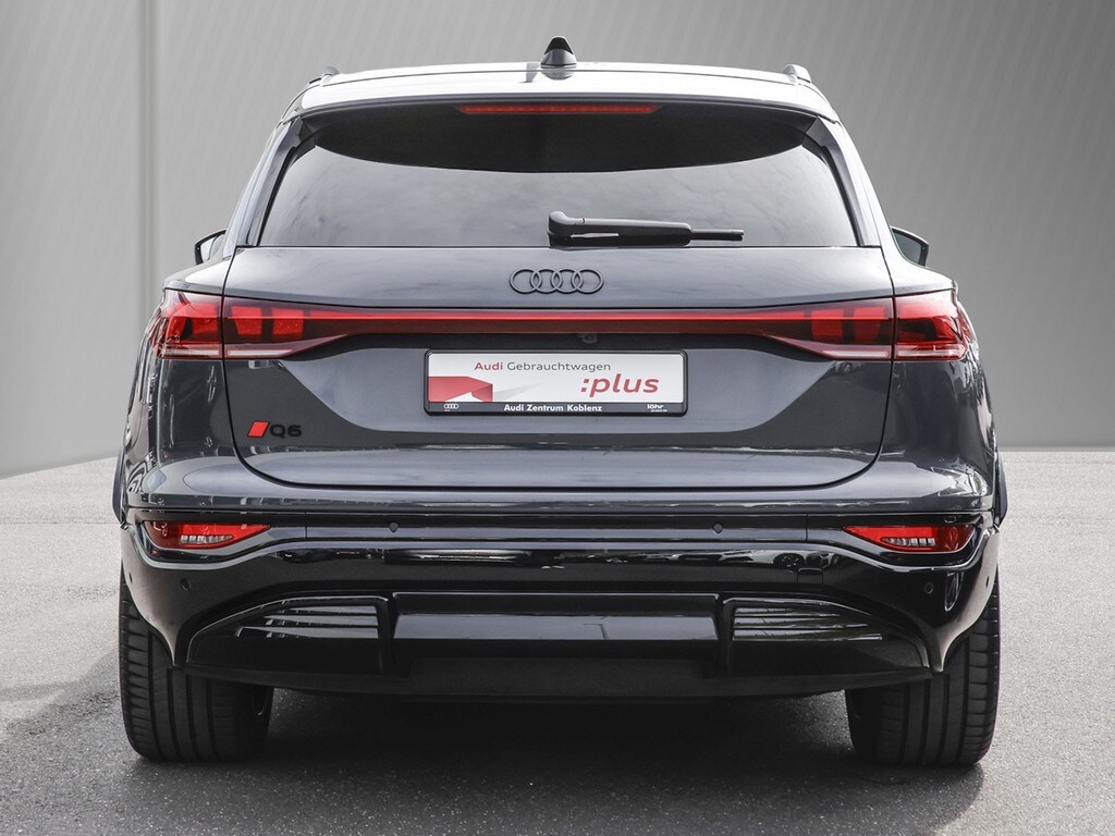 Image about Audi Q6 SUV e-tron e-tron quattro