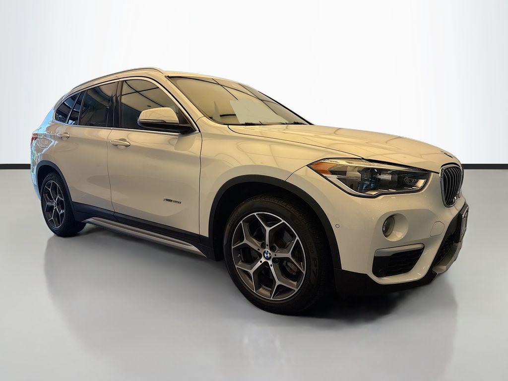 2016 BMW X1 xDrive28i's photo