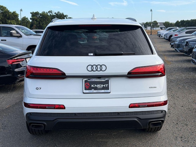 2026 Audi Q7 Premium Plus - Photo 9