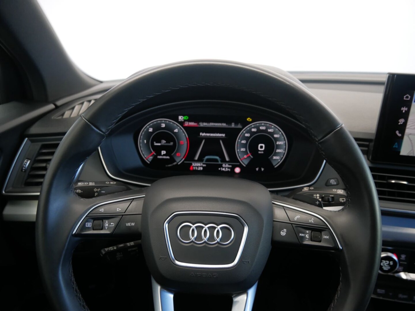 Bild über Audi Q5 40 TDI quattro S tronic - für weitere Informationen kontaktieren Sie den Audi Partner