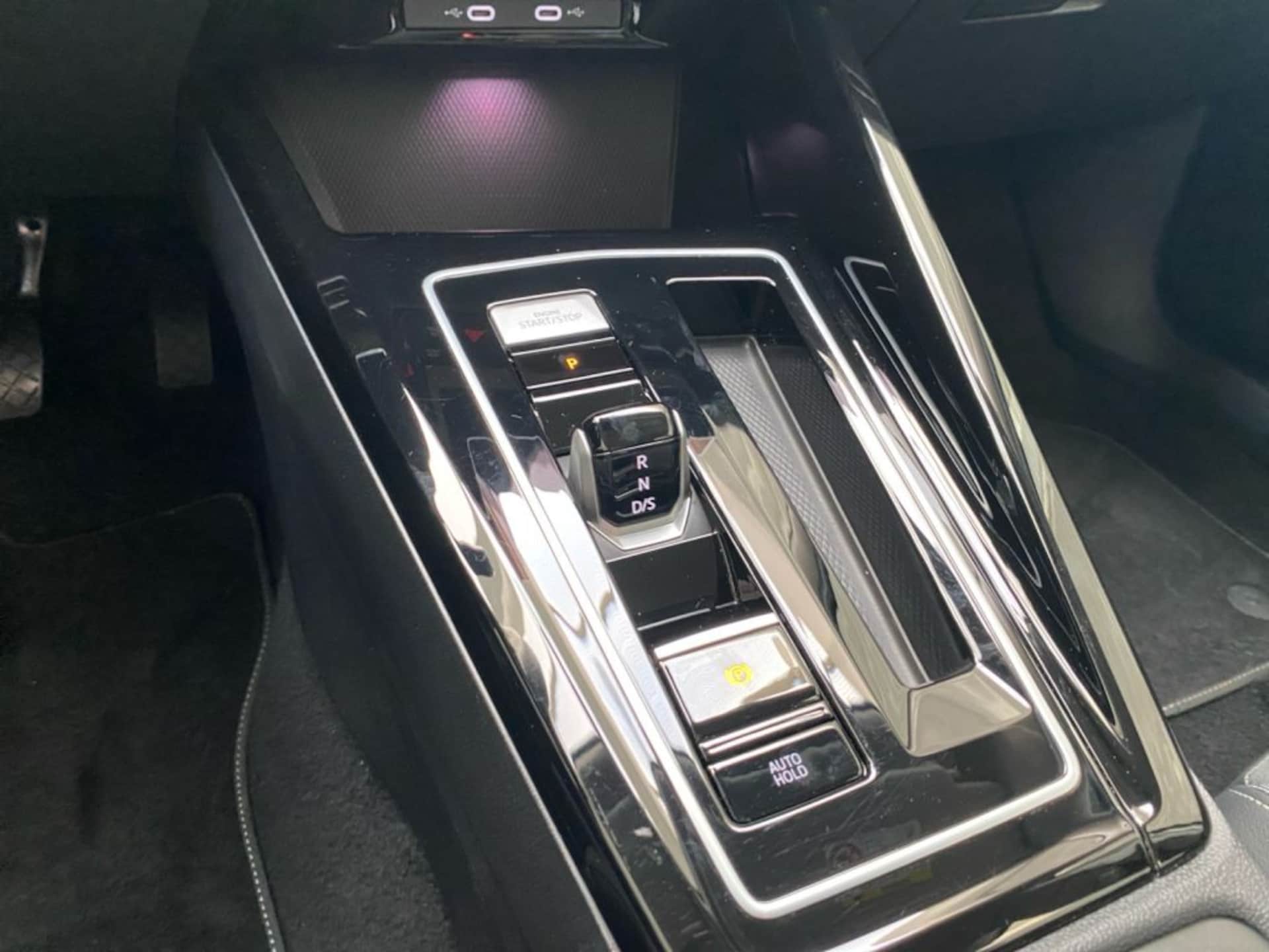 Volkswagen Golf Style