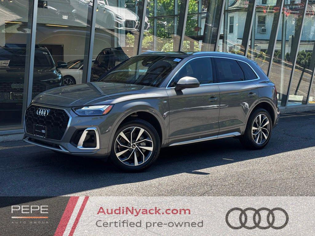 2024 Audi Q5 45 Premium's photo