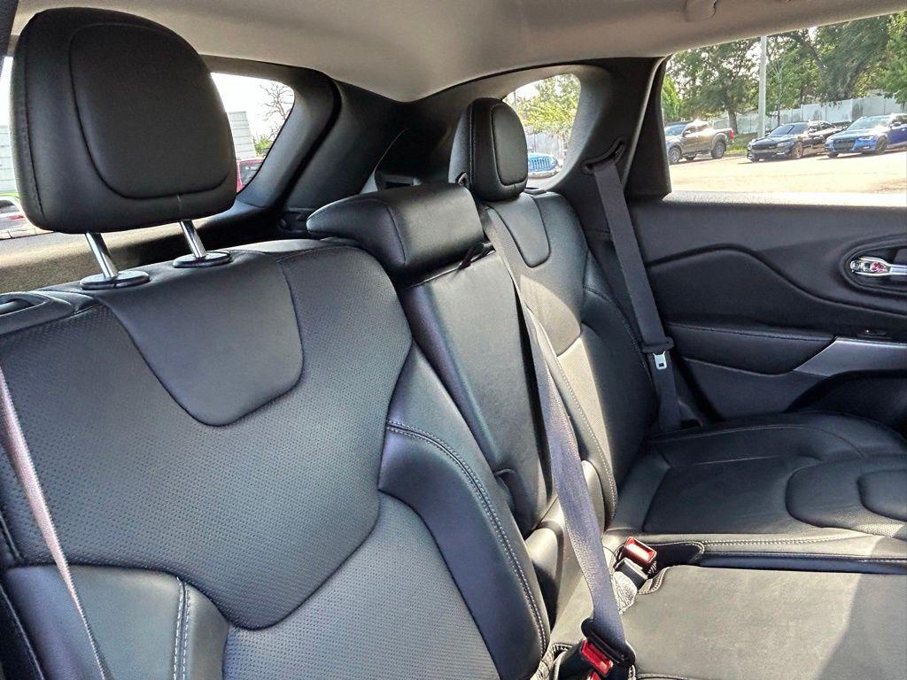 2021 Jeep Cherokee Latitude Lux - Photo 46
