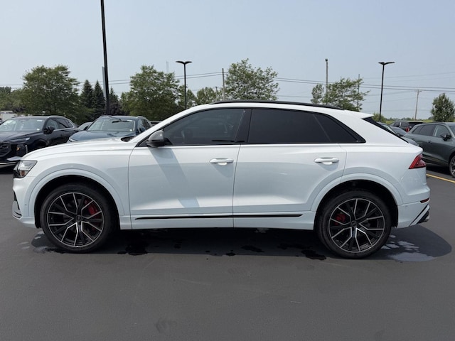 2023 Audi SQ8