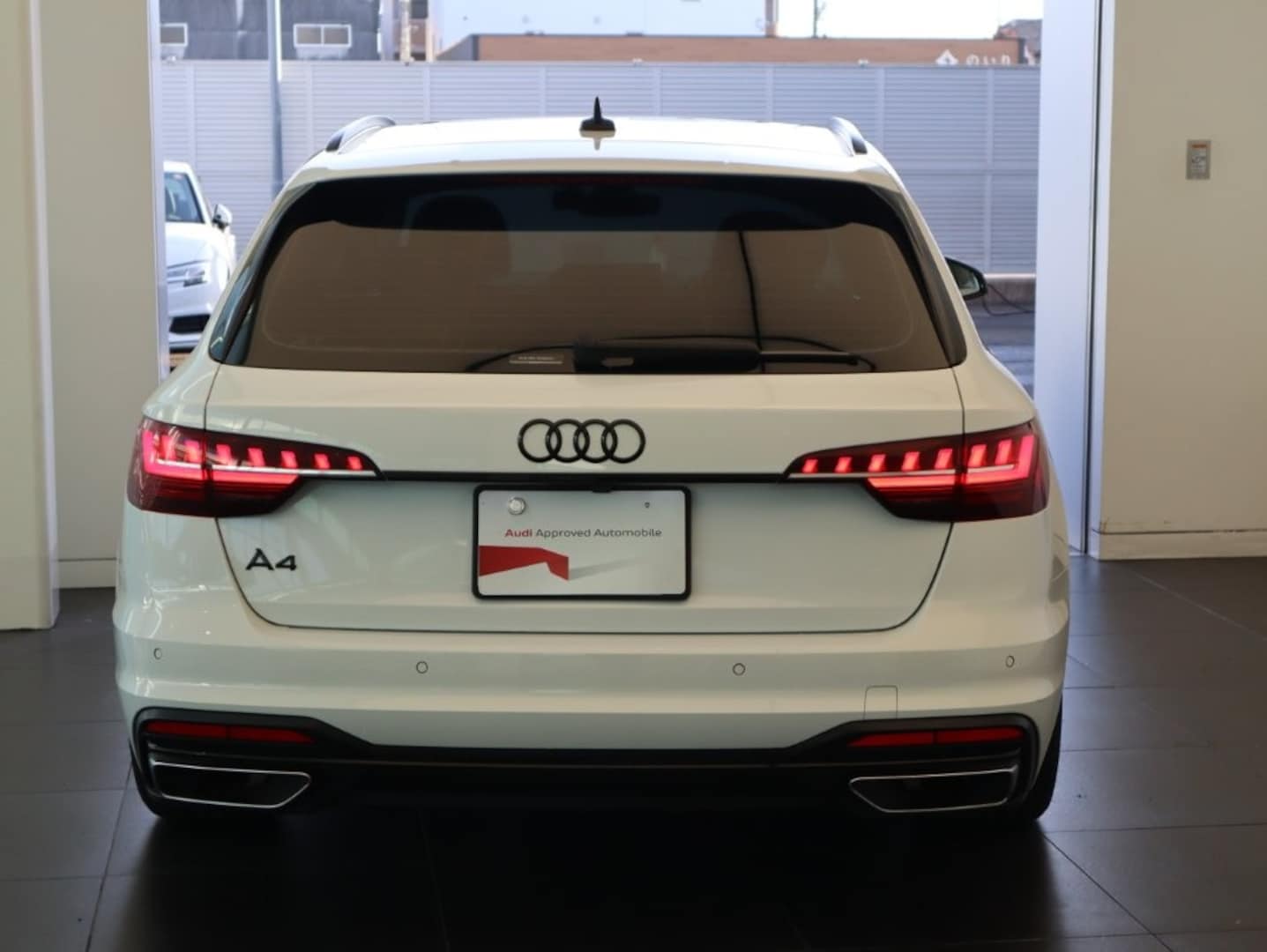 Audi A4 Avant 35 TFSI advanced for more details contact your dealer