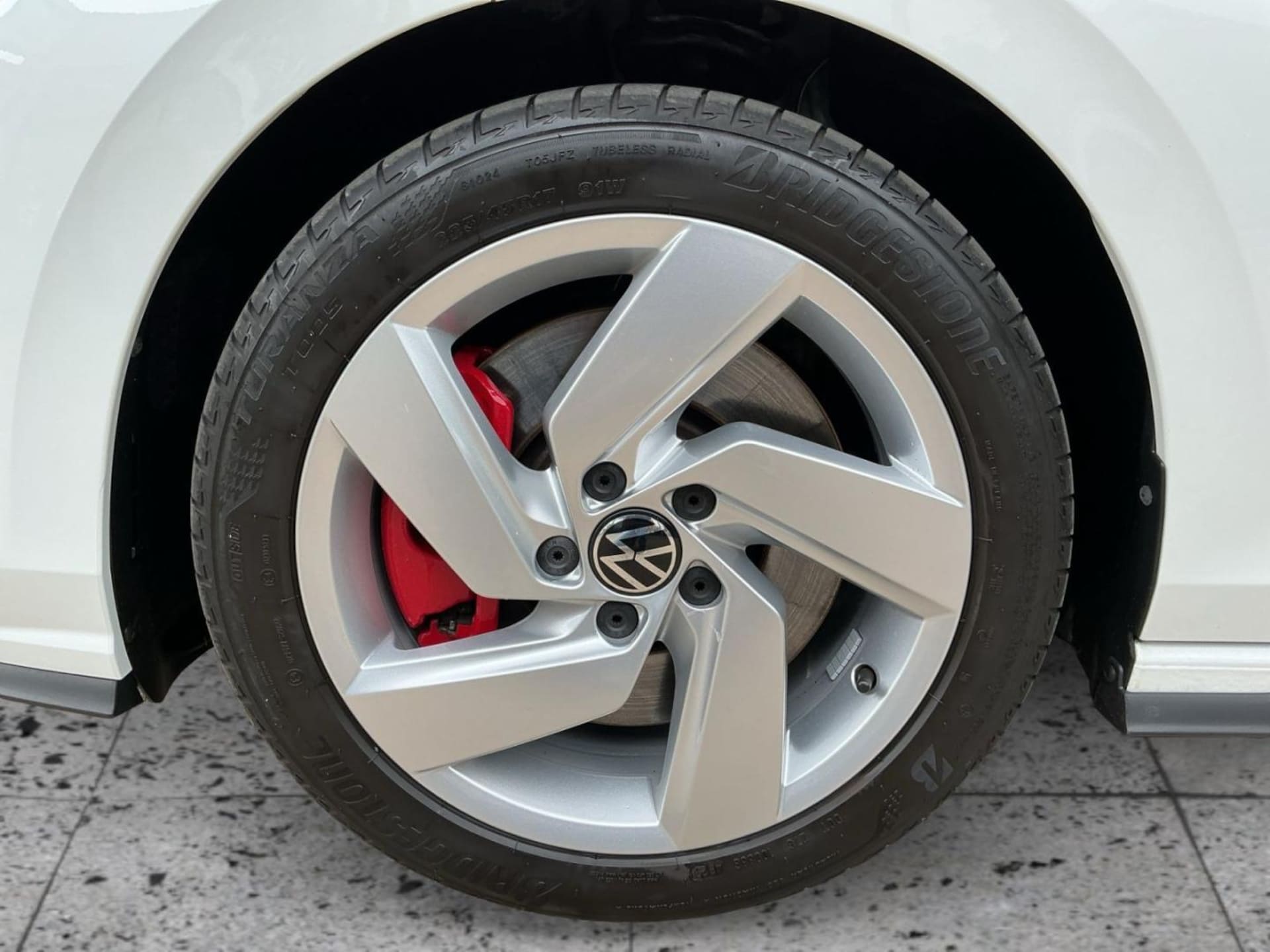 Volkswagen Golf GTI