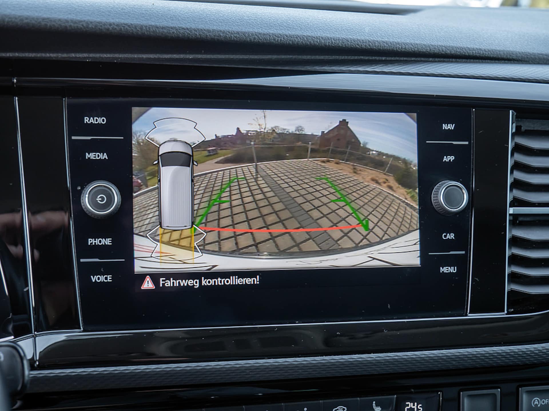 Volkswagen T6.1 Caravelle langer Radstand Highline