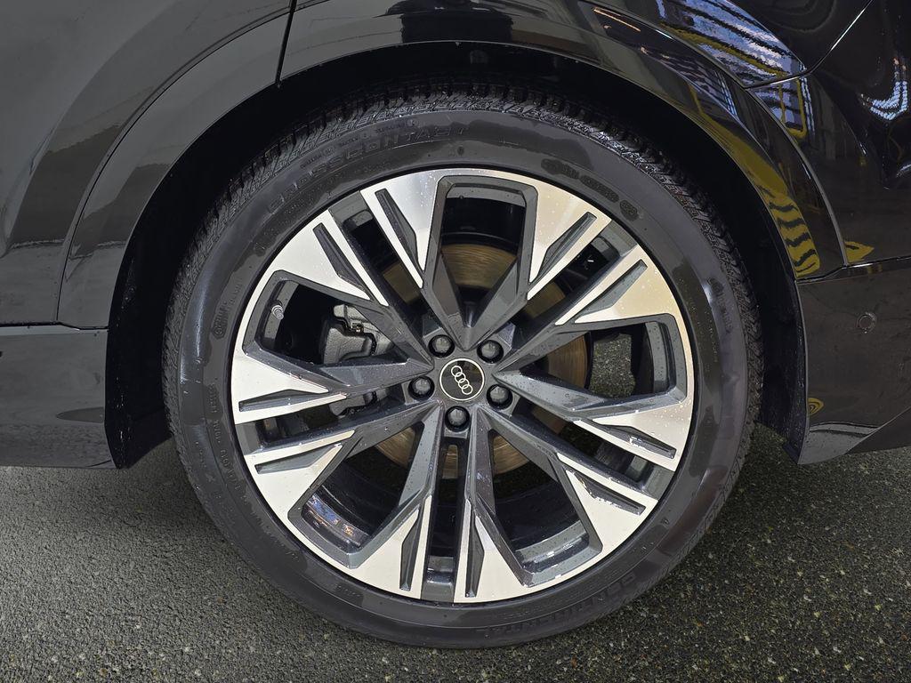 2026 Audi Q8 Premium Plus - Photo 32