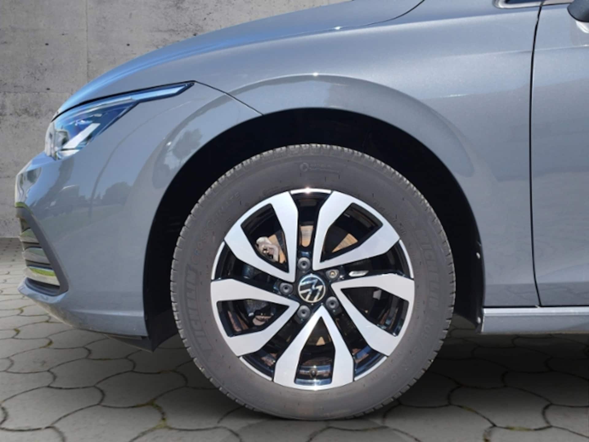 Volkswagen Golf Active