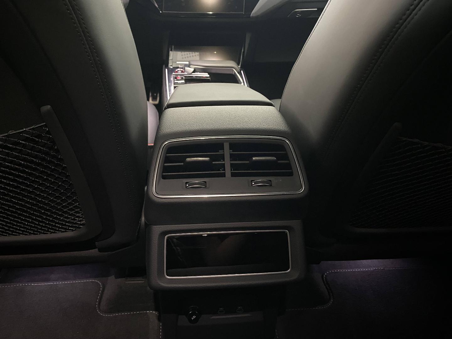 Image about Audi SQ8 Sportback e-tron SQ8 Sportback e-tron 370,00 kW