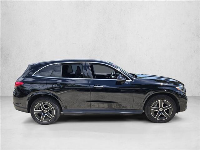2026 Mercedes-Benz GLC 300