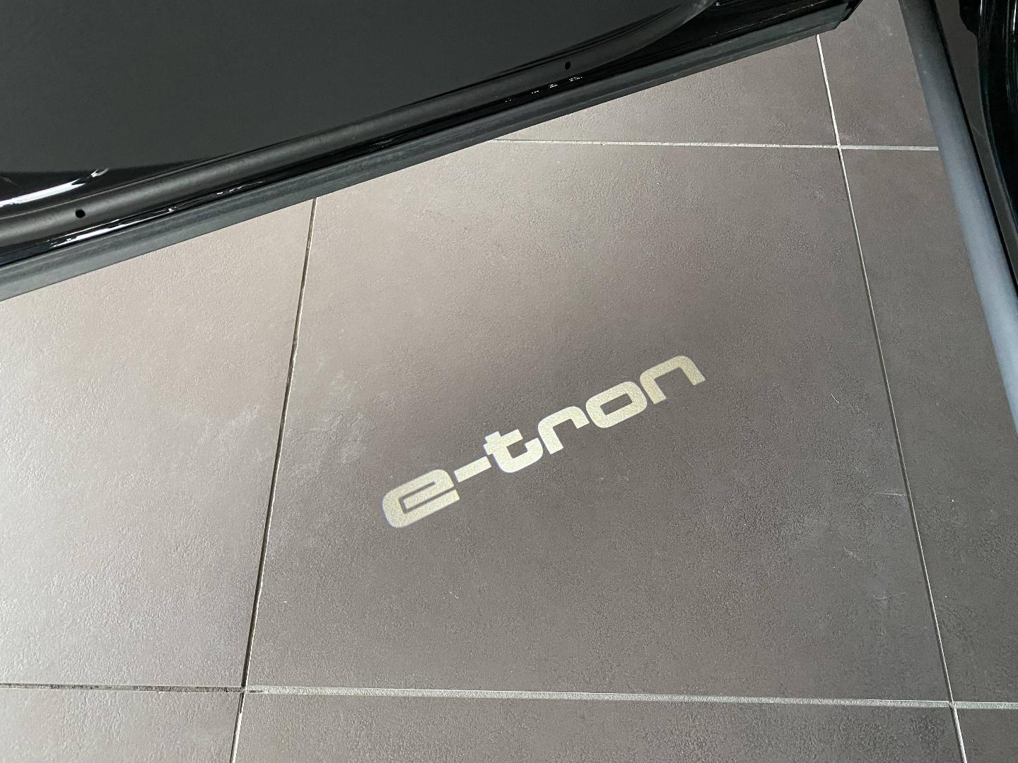 Image about Audi SQ8 Sportback e-tron SQ8 Sportback e-tron 370,00 kW