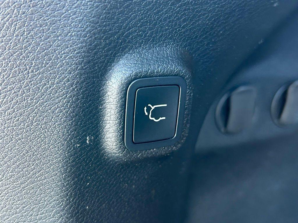2021 Jeep Cherokee Latitude Lux - Photo 51