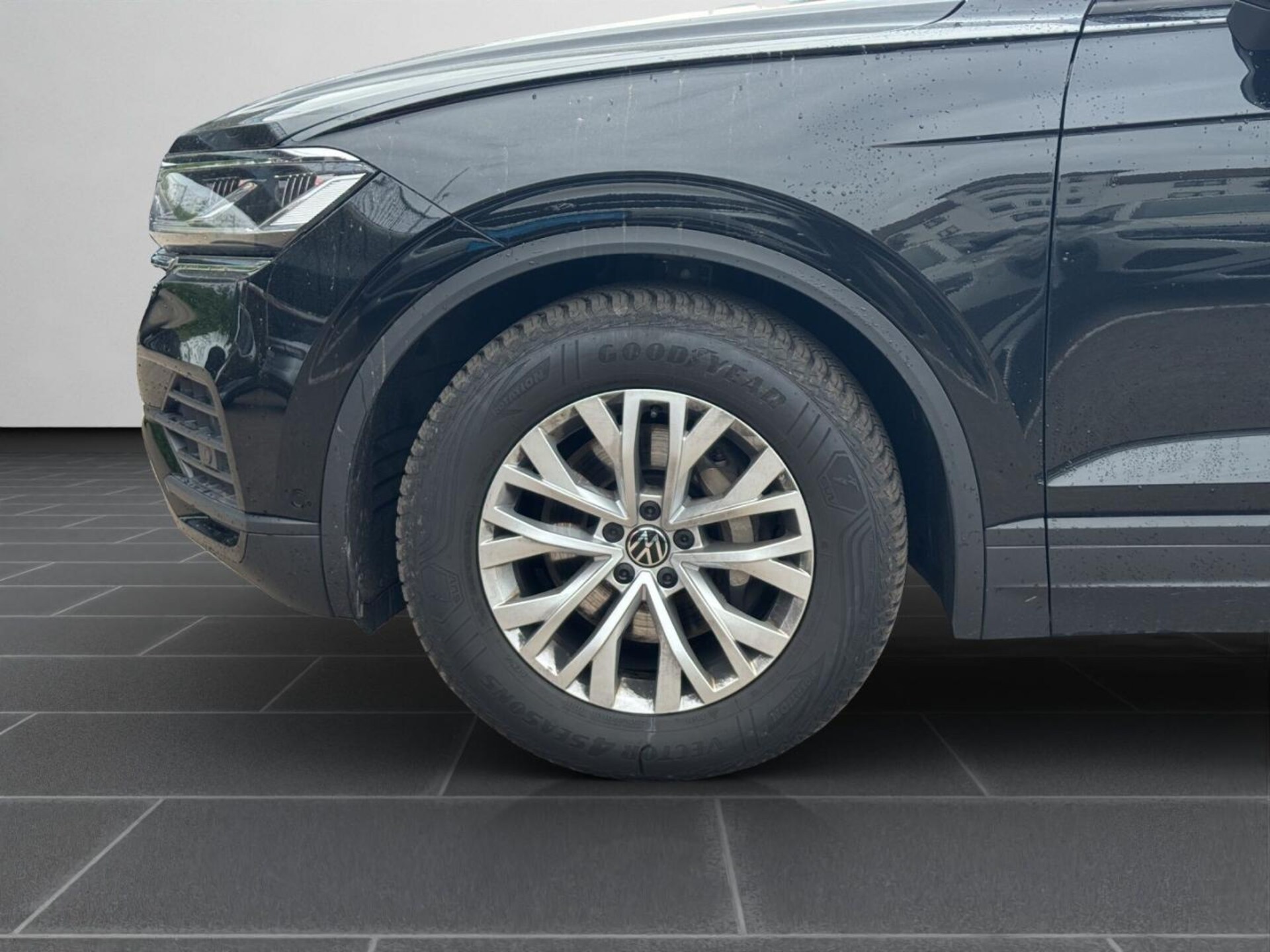 Volkswagen Touareg Basis-Modell