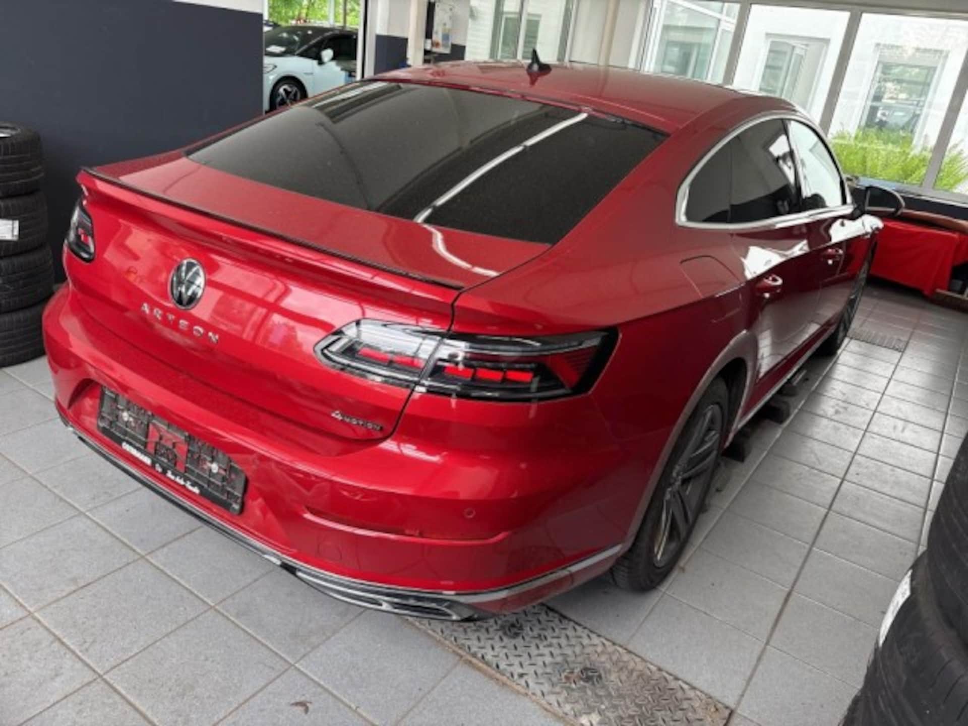 Volkswagen Arteon R-Line