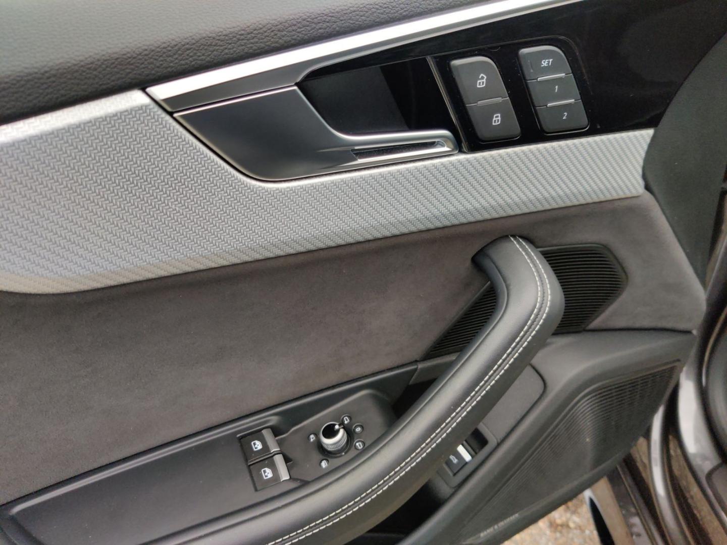 Image about Audi RS 5 Coupé TFSI quattro tiptronic