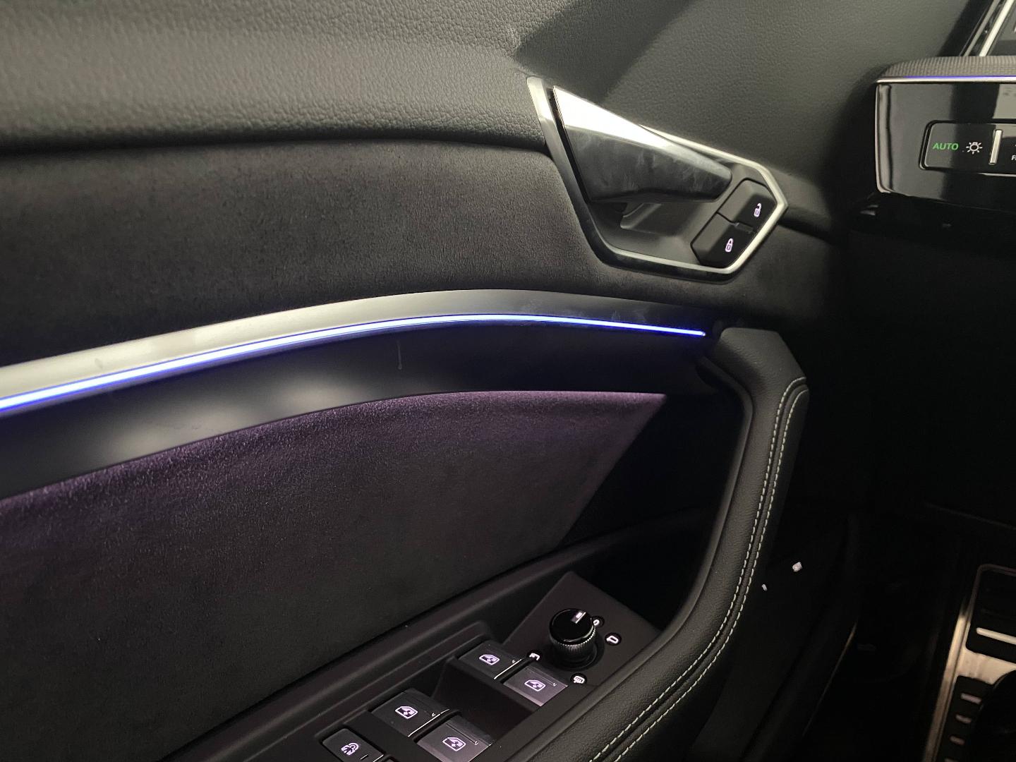 Image about Audi SQ8 Sportback e-tron SQ8 Sportback e-tron 370,00 kW