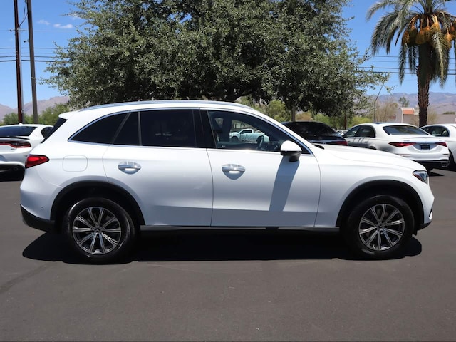 2024 Mercedes-Benz GLC 300