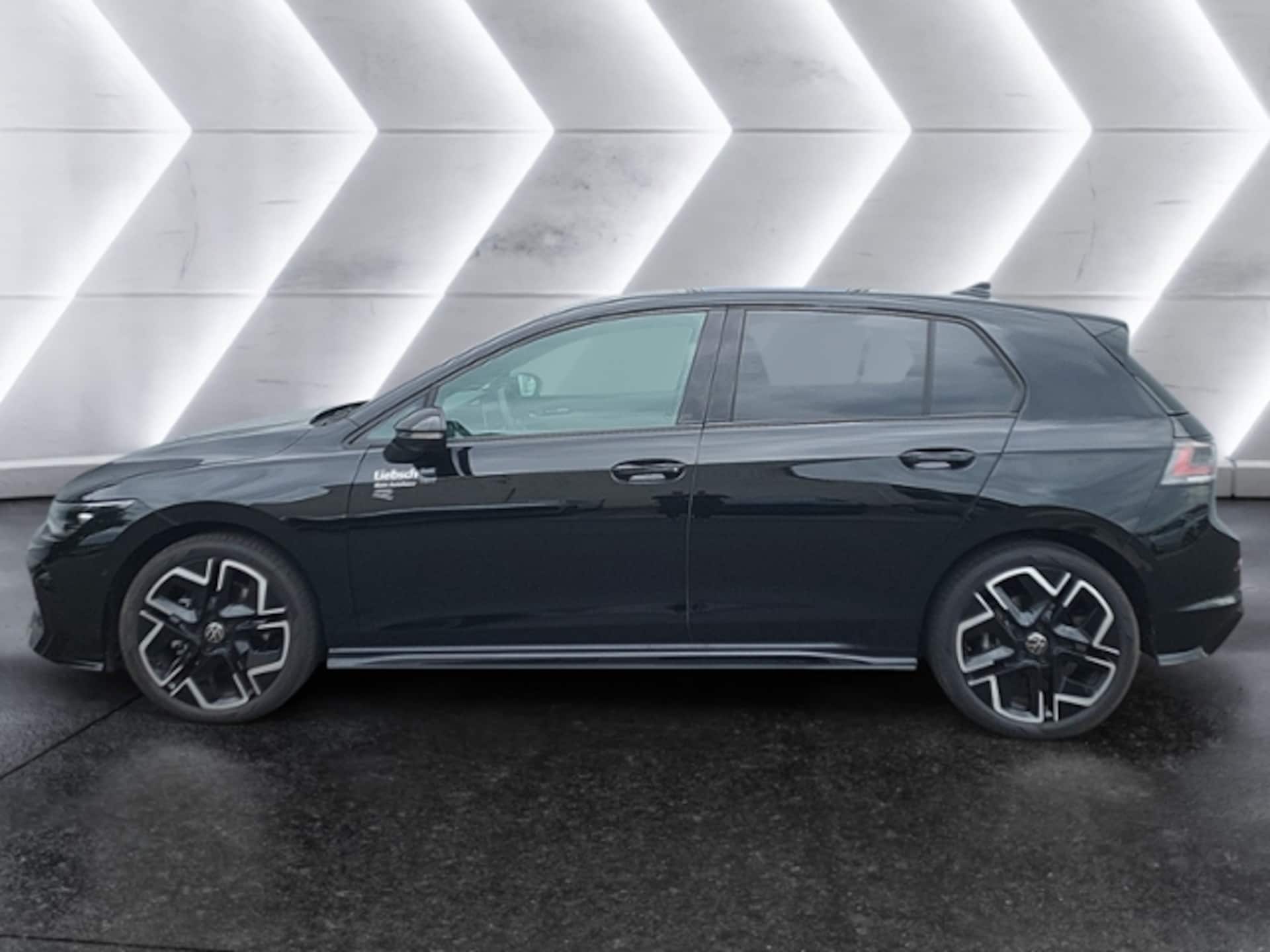Volkswagen Golf R-Line