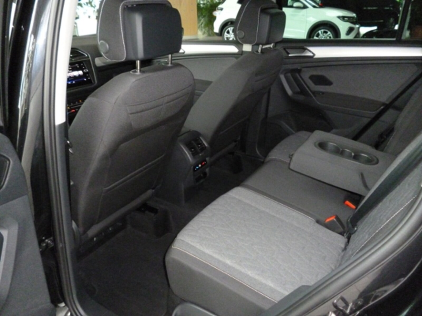 Volkswagen Tiguan – Bild 10