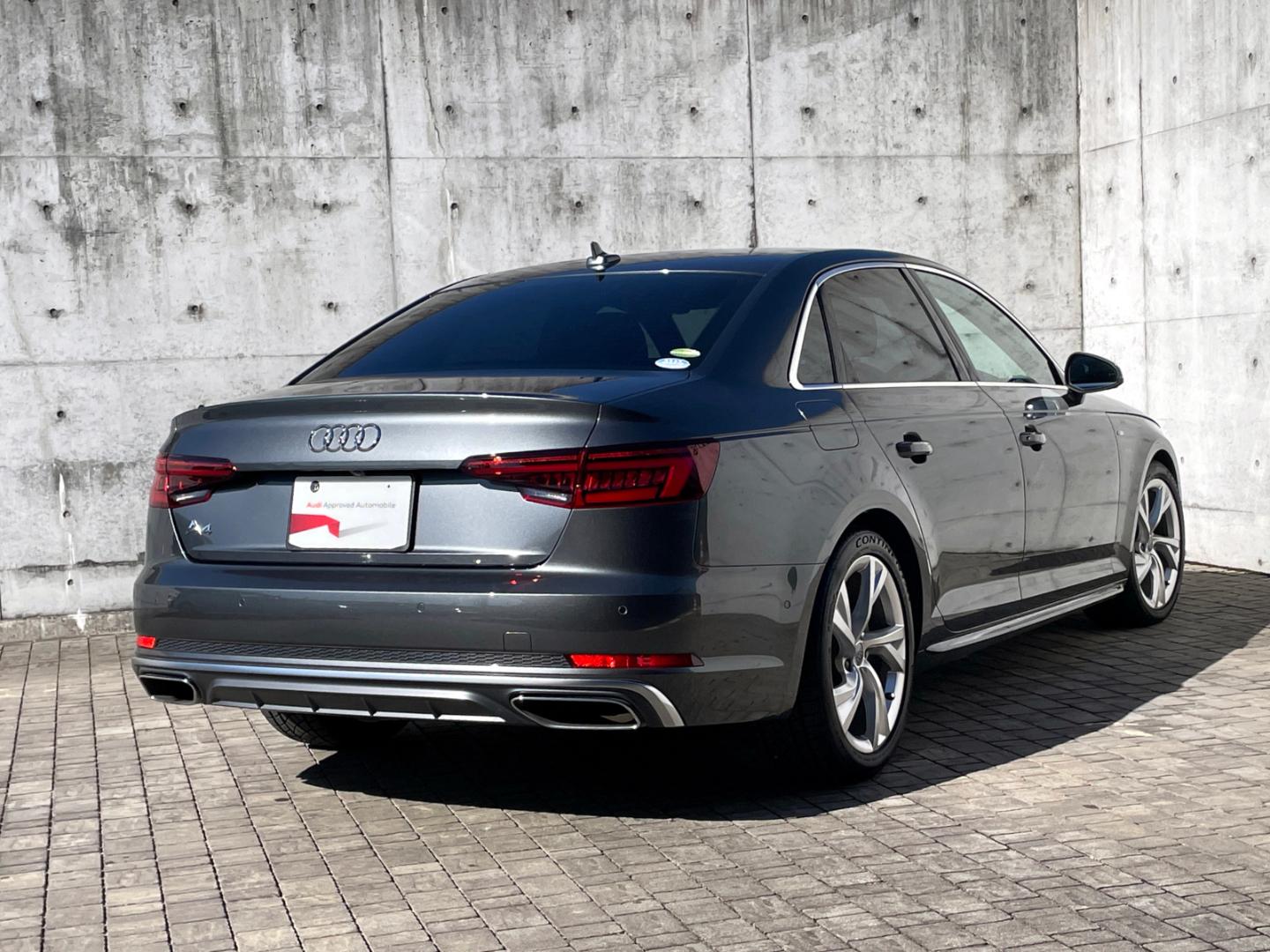 Audi A4 Sedan