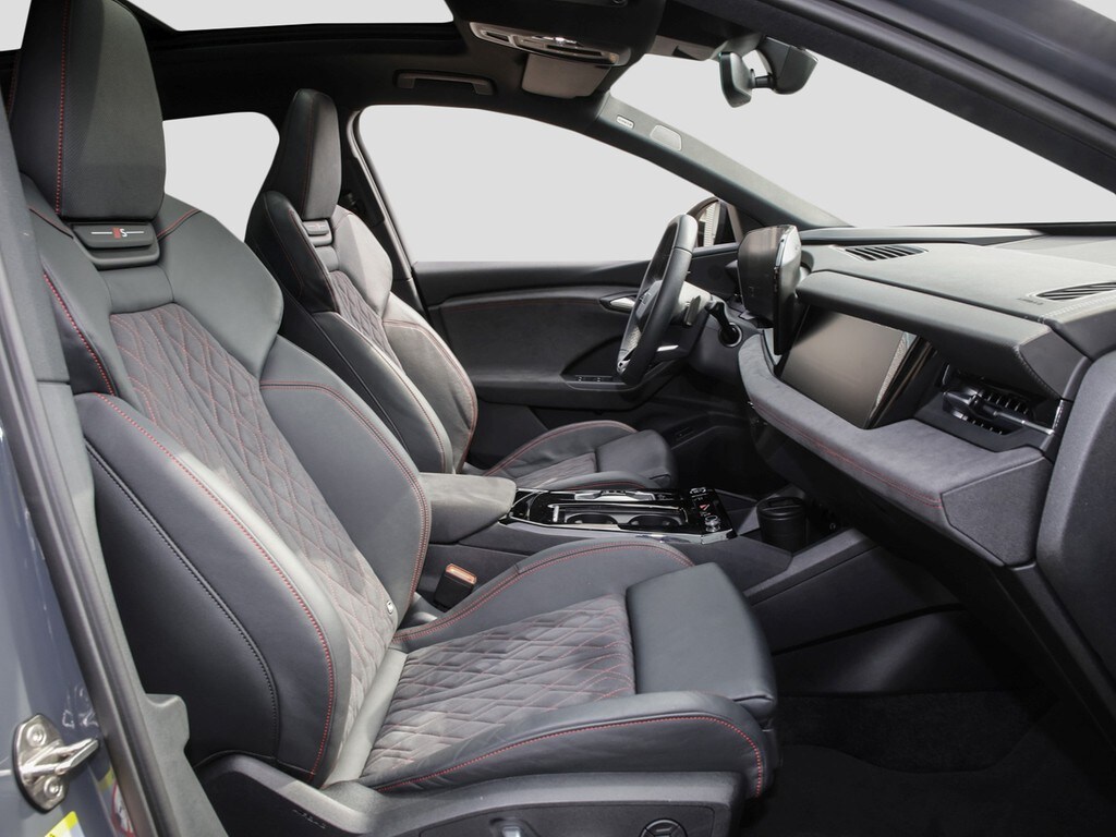 Image about Audi Q6 SUV e-tron e-tron quattro