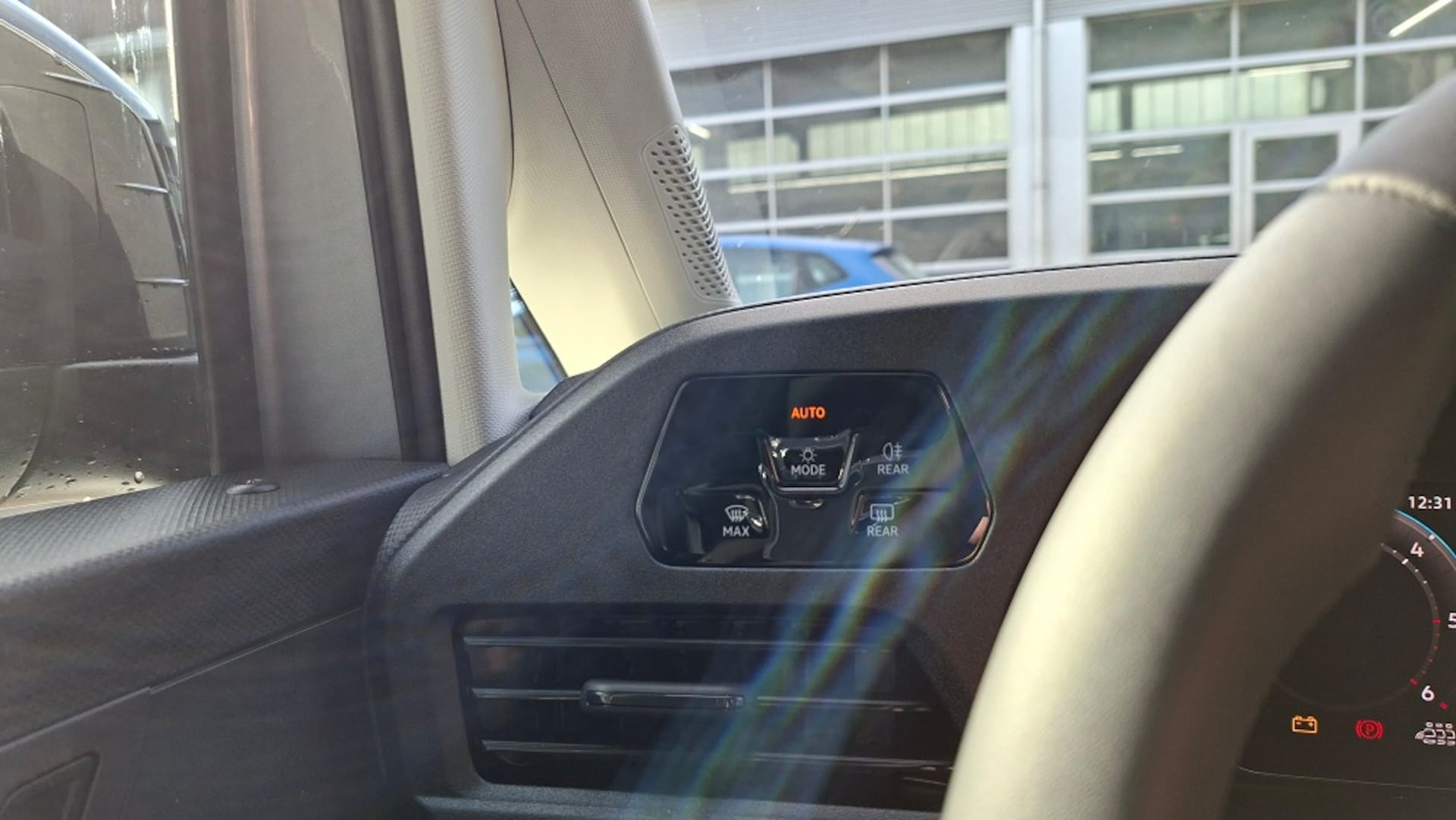 Volkswagen Caddy Maxi Basis-Modell