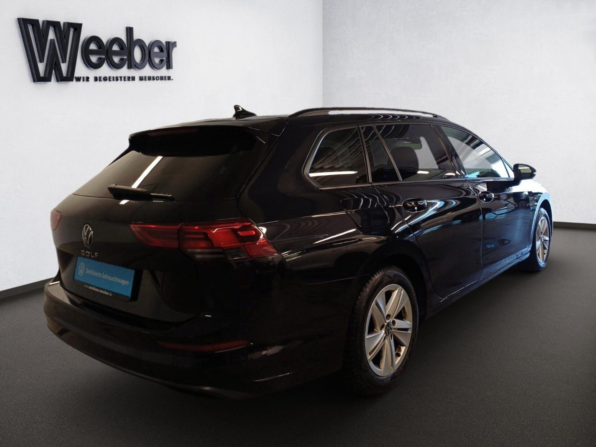 Volkswagen Golf Variant Life