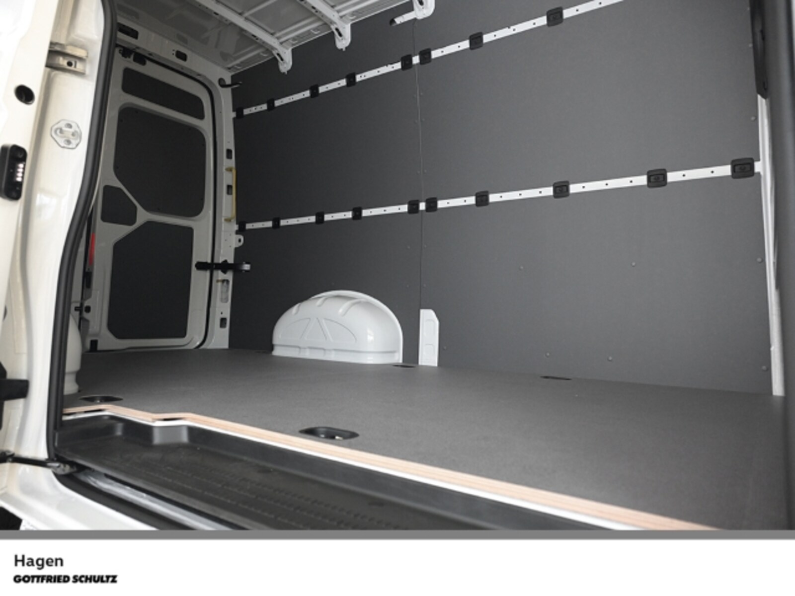 Volkswagen Crafter Kasten mittlerer Radstand – Bild 14