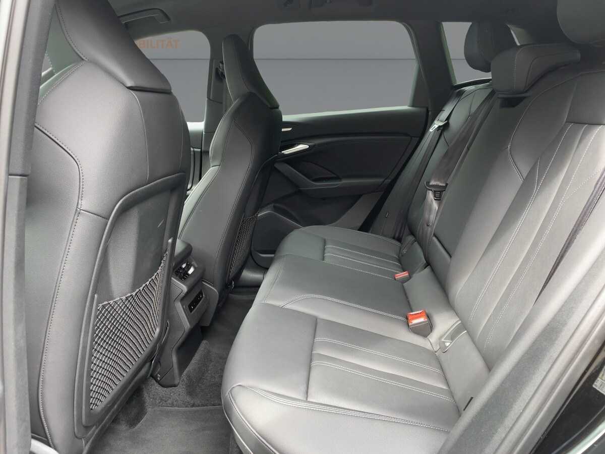 Image about Audi Q6 SUV e-tron e-tron quattro