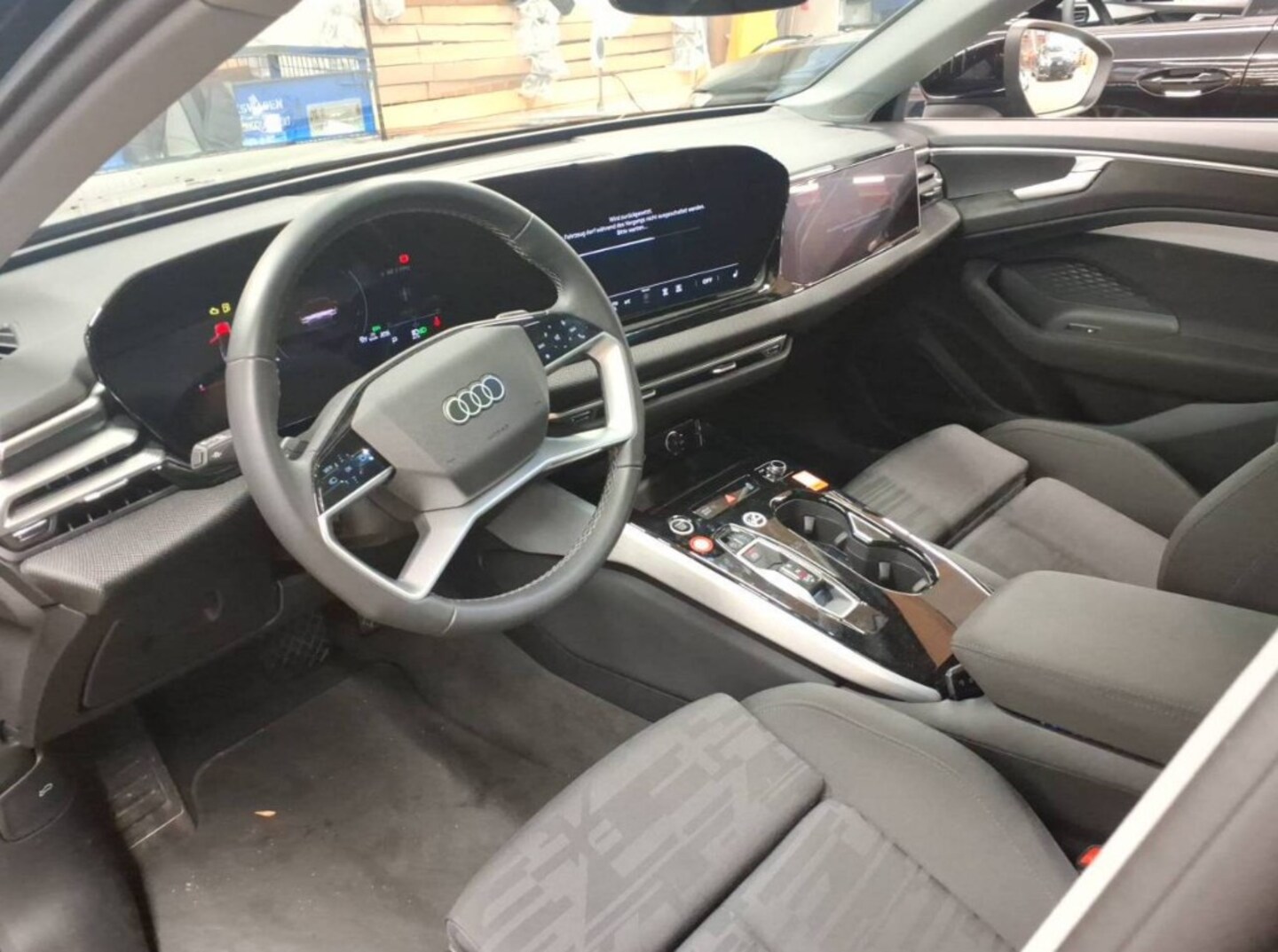 Bild über Audi A6 Avant TDI quattro 150 kW S tronic - für weitere Informationen kontaktieren Sie den Audi Partner