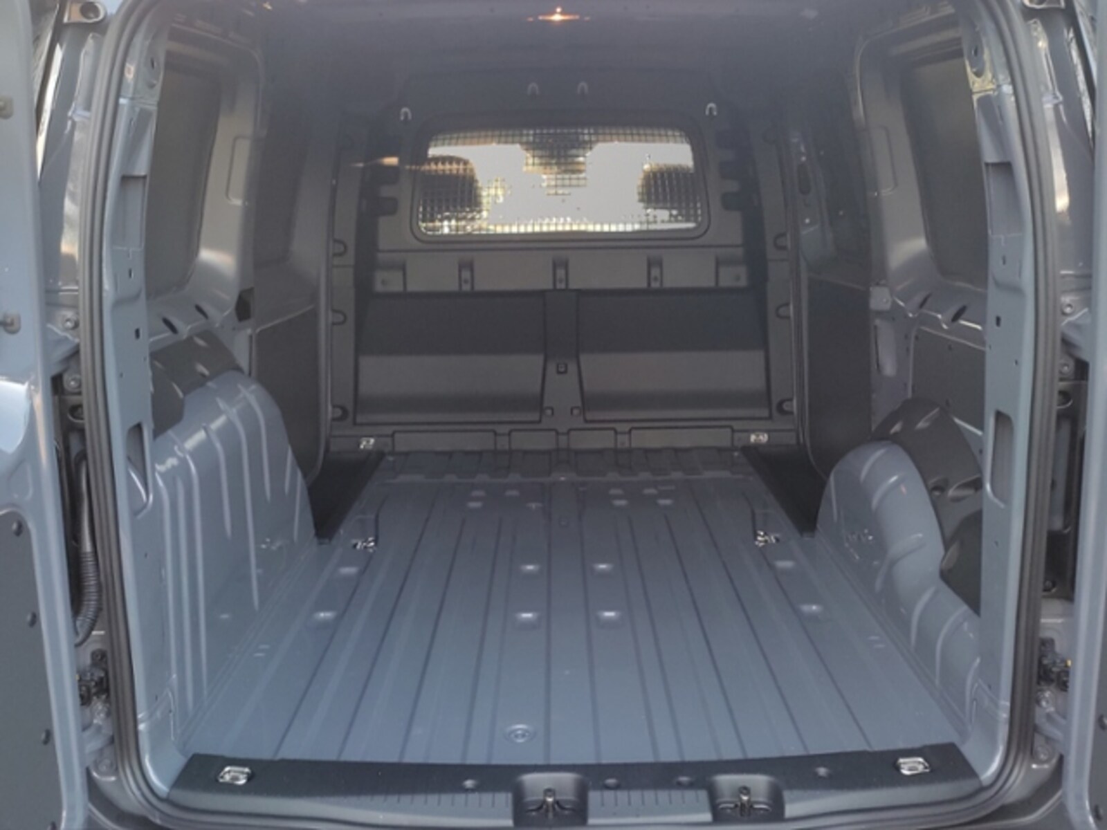 Volkswagen Caddy Maxi Cargo – Bild 13
