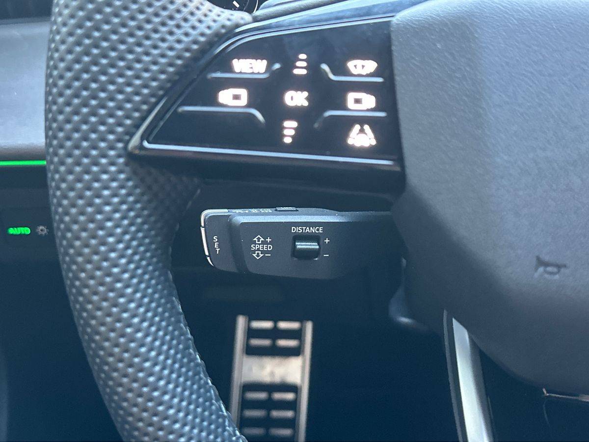 Image about Audi Q3 Sportback e-hybrid Design e-hybrid 272 ch S tronic