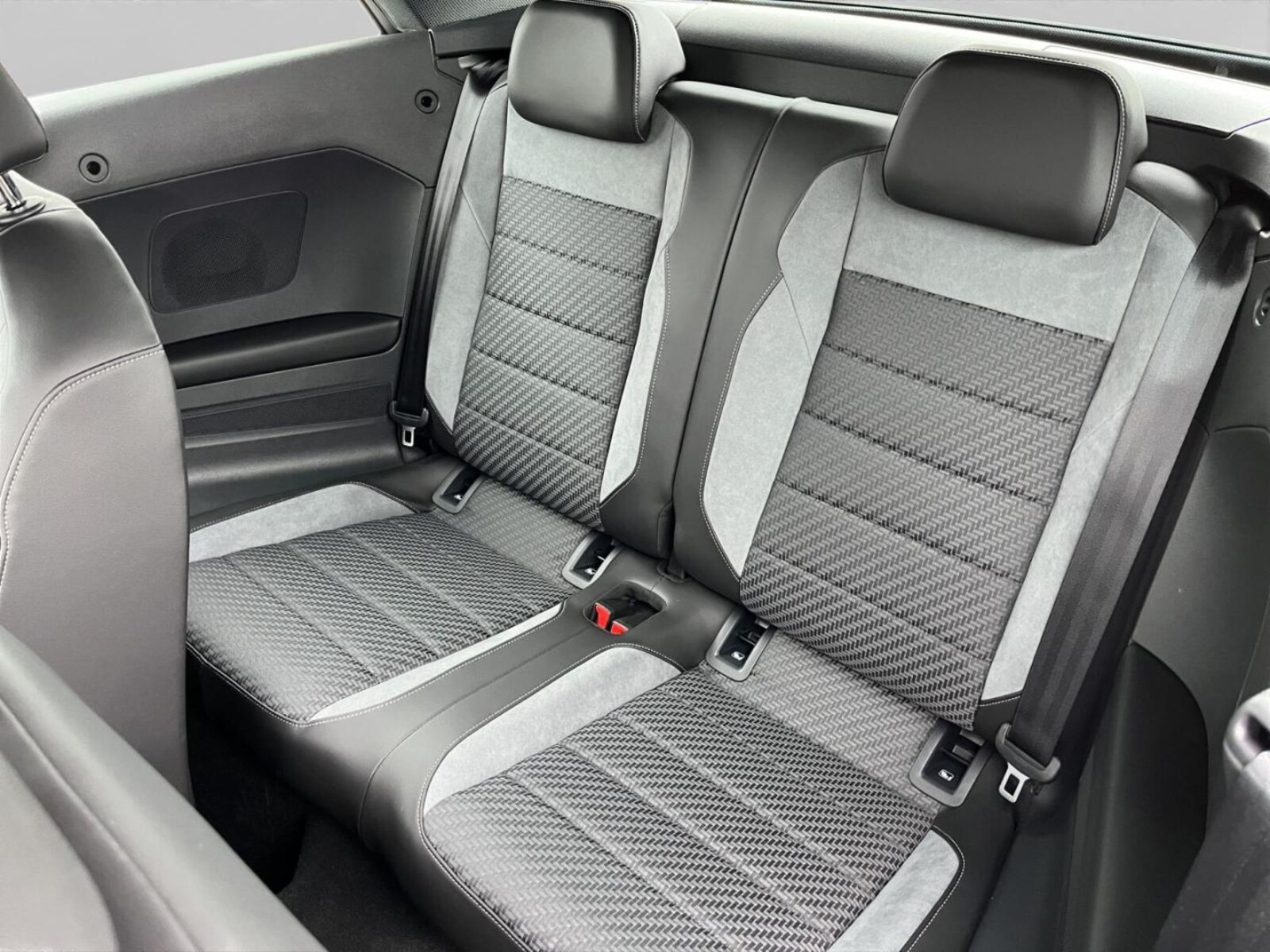 Volkswagen T-Roc Cabriolet – Bild 13
