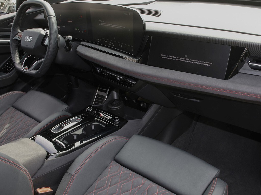 Image about Audi Q6 SUV e-tron e-tron quattro