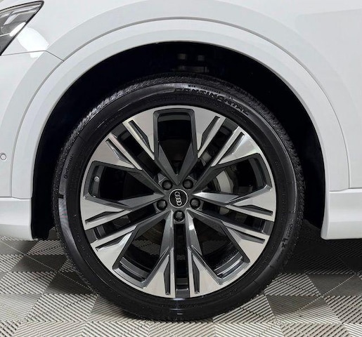 2026 Audi Q8 Premium Plus - Photo 9