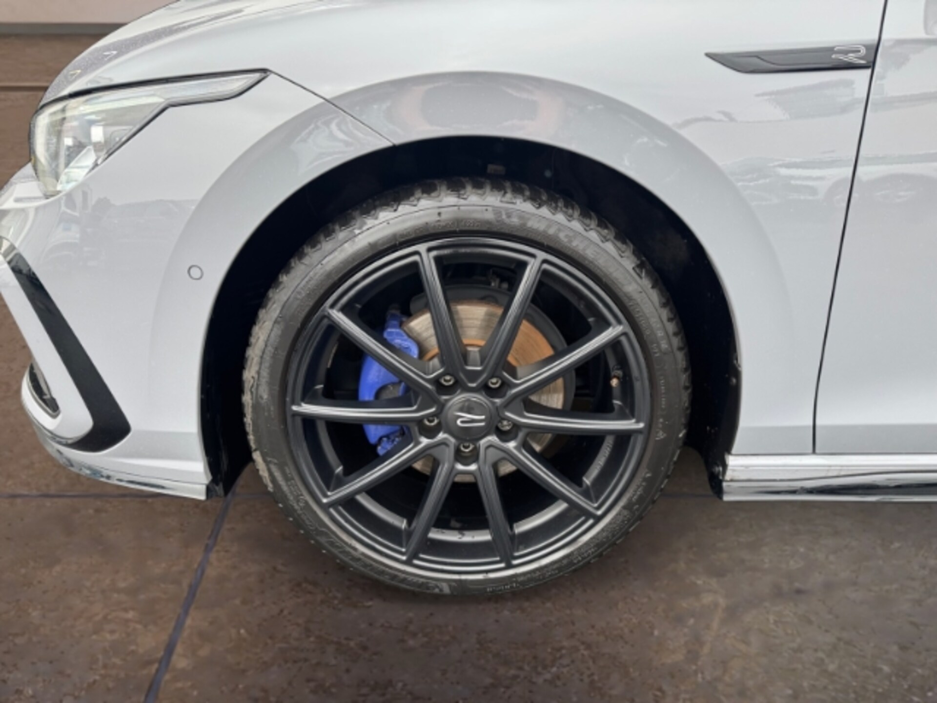 Volkswagen Golf Variant R-Line