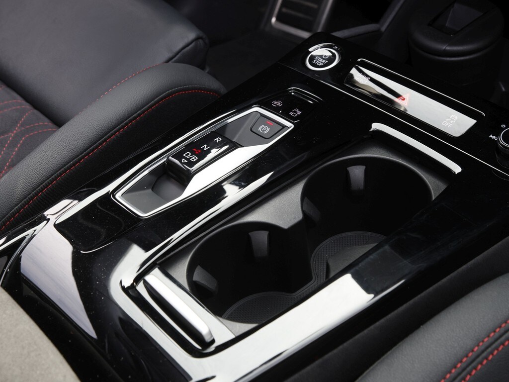 Image about Audi Q6 SUV e-tron e-tron quattro