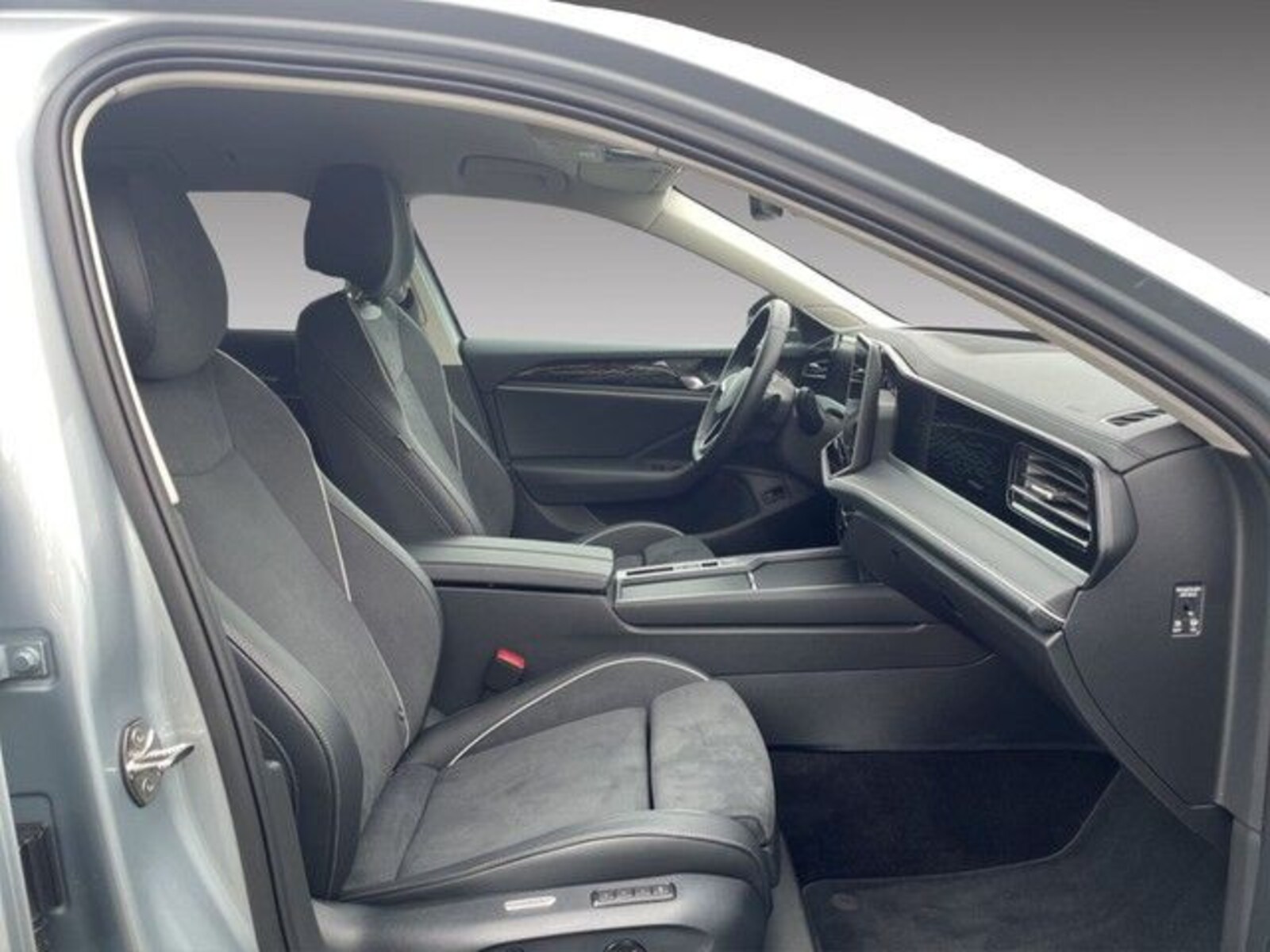 Volkswagen Passat – Bild 12