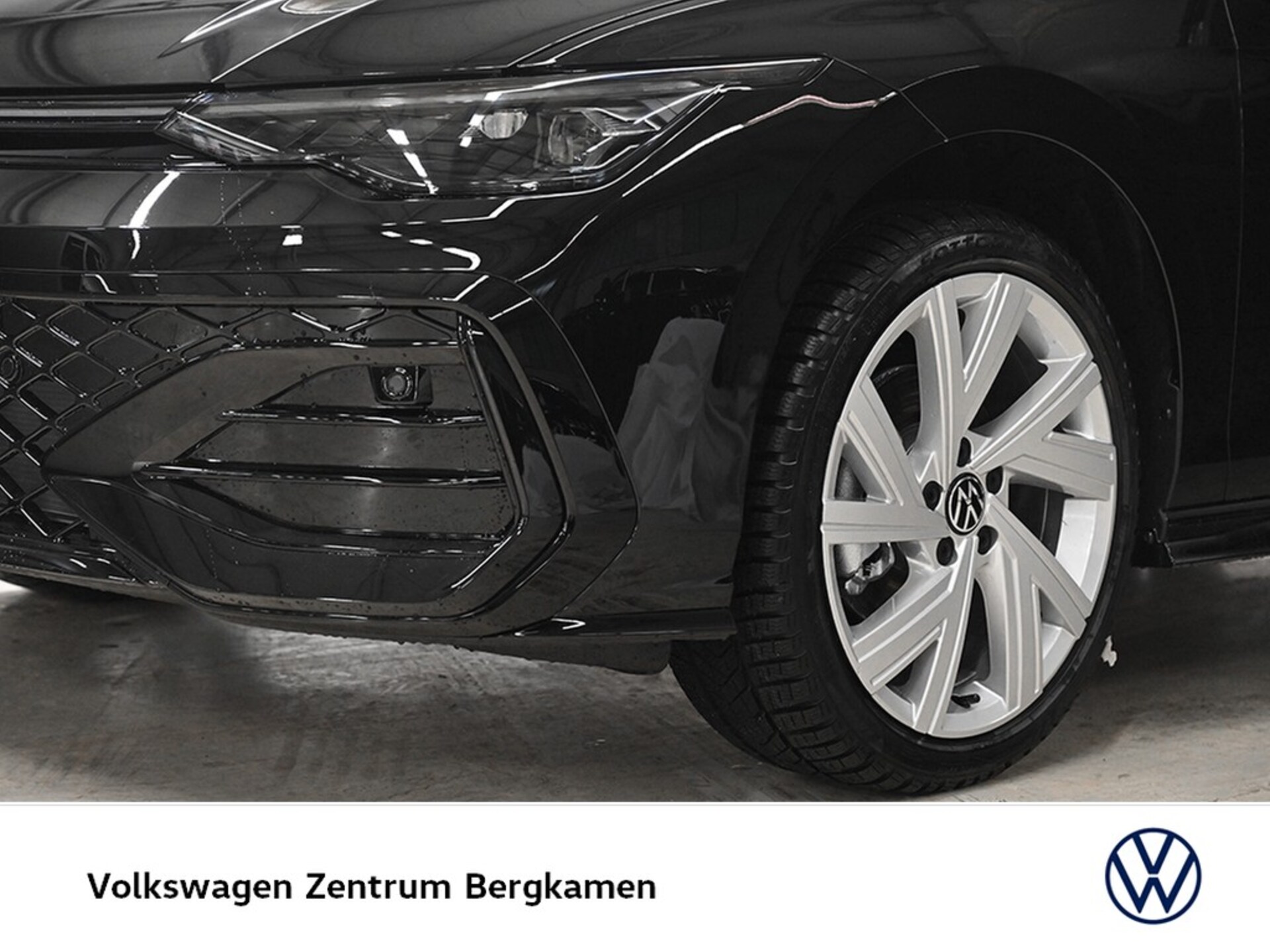 Volkswagen Golf R-Line