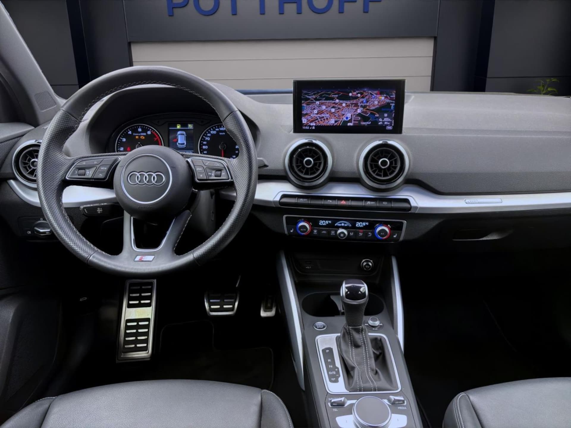 Audi Q2 S line