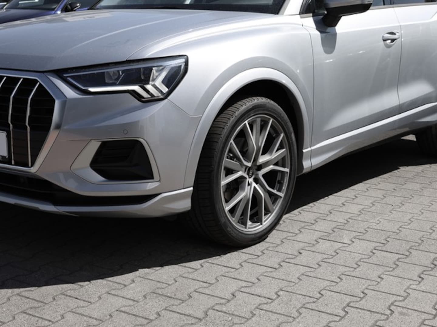 Bild über Audi Q3 TFSI 110 kW S tronic - für weitere Informationen kontaktieren Sie den Audi Partner