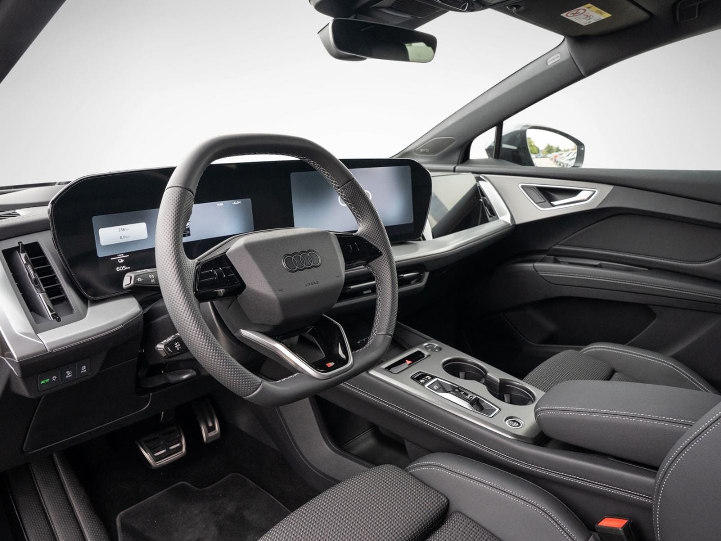 Bild über Audi Q4 SUV e-tron e-tron performance 210 kW - für weitere Informationen kontaktieren Sie den Audi Partner