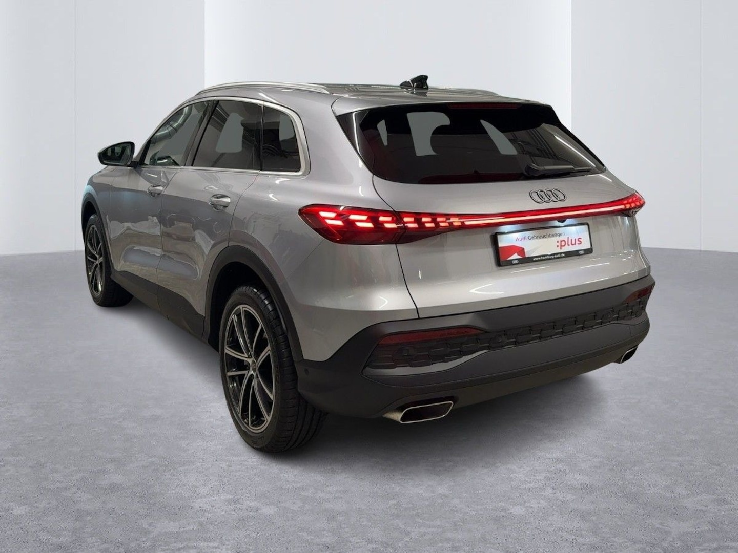 Bild über Audi Q5 SUV TFSI 150 kW S tronic - für weitere Informationen kontaktieren Sie den Audi Partner