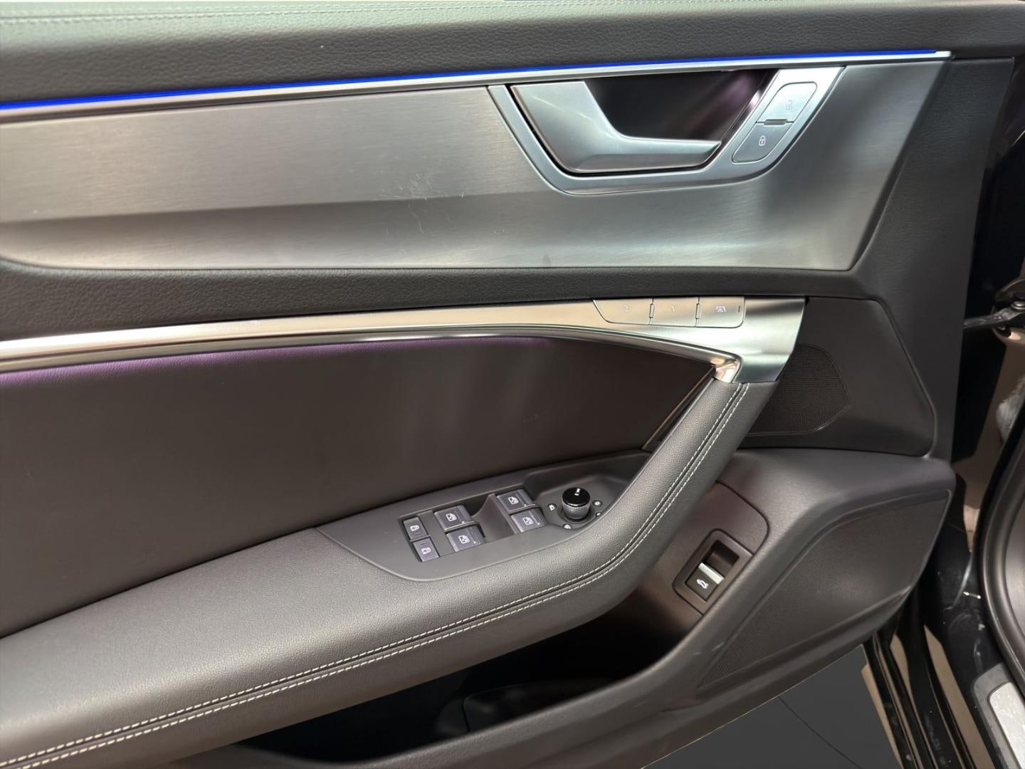 Bild über Audi S6 Avant TDI quattro tiptronic - für weitere Informationen kontaktieren Sie den Audi Partner