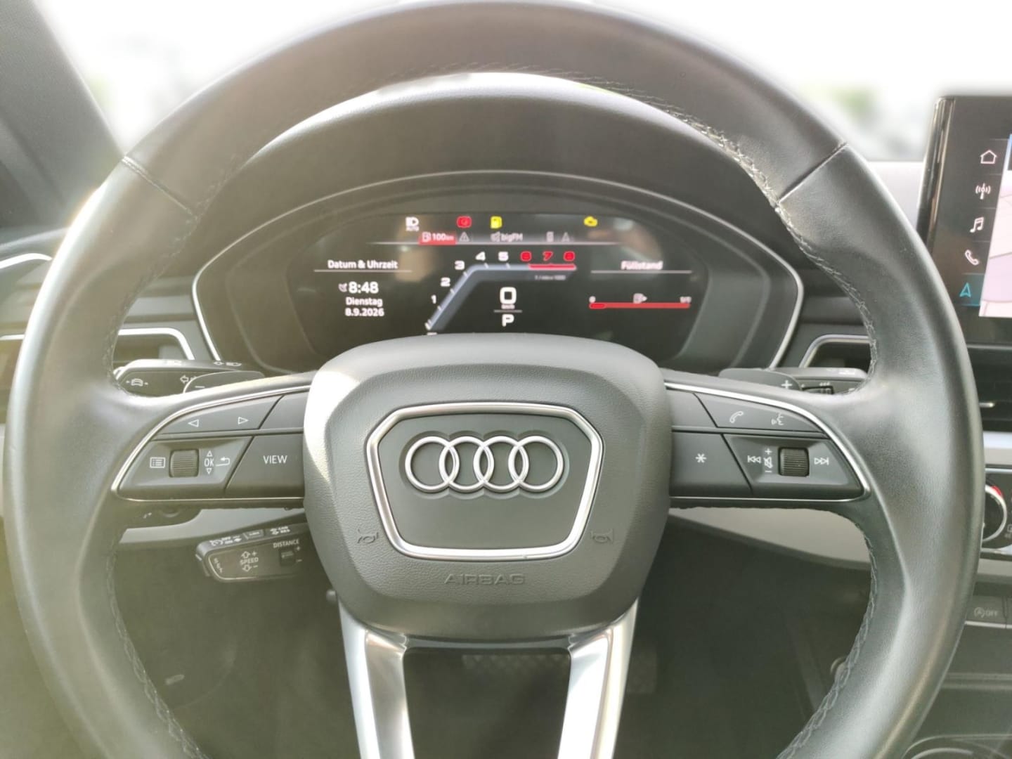 Bild über Audi A4 Avant S line 35 TFSI S tronic - für weitere Informationen kontaktieren Sie den Audi Partner